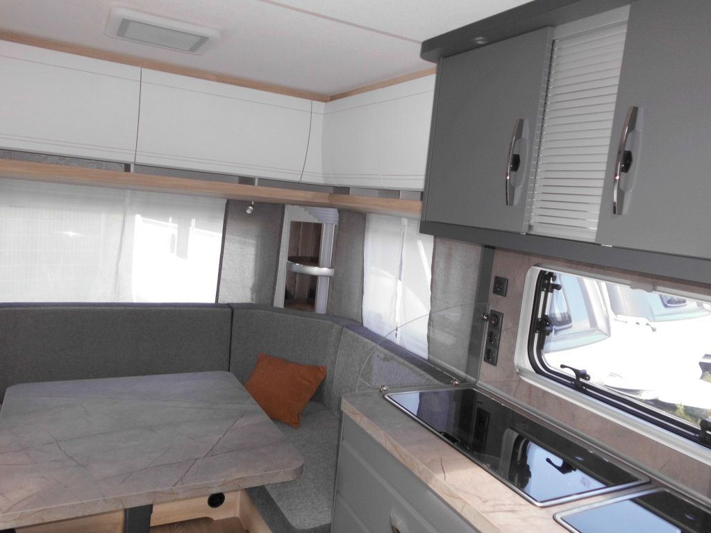 Caravane Hobby De Luxe 540 UL 2026 AUTARK AMBIENTE ROLLROST: photos 6
