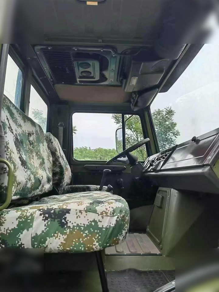 1995 MERCEDES-BENZ UNIMOG 2150 - Châssis cabine: photos 4 1995 MERCEDES-BENZ UNIMOG 2150 - Châssis cabine: photos 4