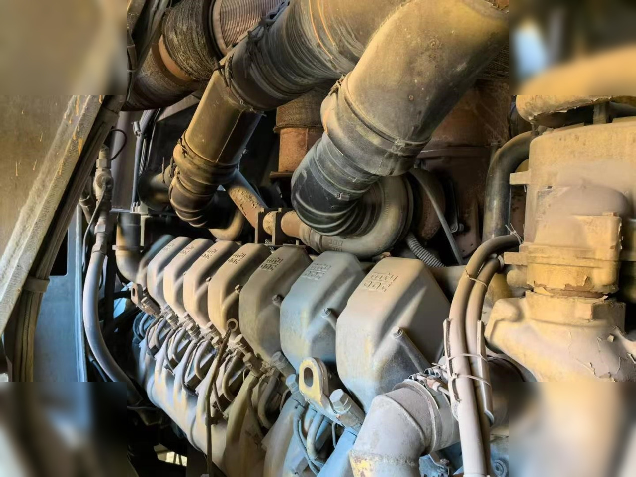 2009 BELAZ 75302 - Tombereau rigide: photos 5 2009 BELAZ 75302 - Tombereau rigide: photos 5