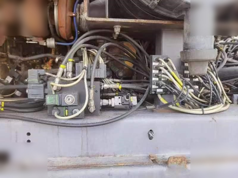 2011 ATLAS COPCO ROC L8-30 - Foreuse: photos 4 2011 ATLAS COPCO ROC L8-30 - Foreuse: photos 4