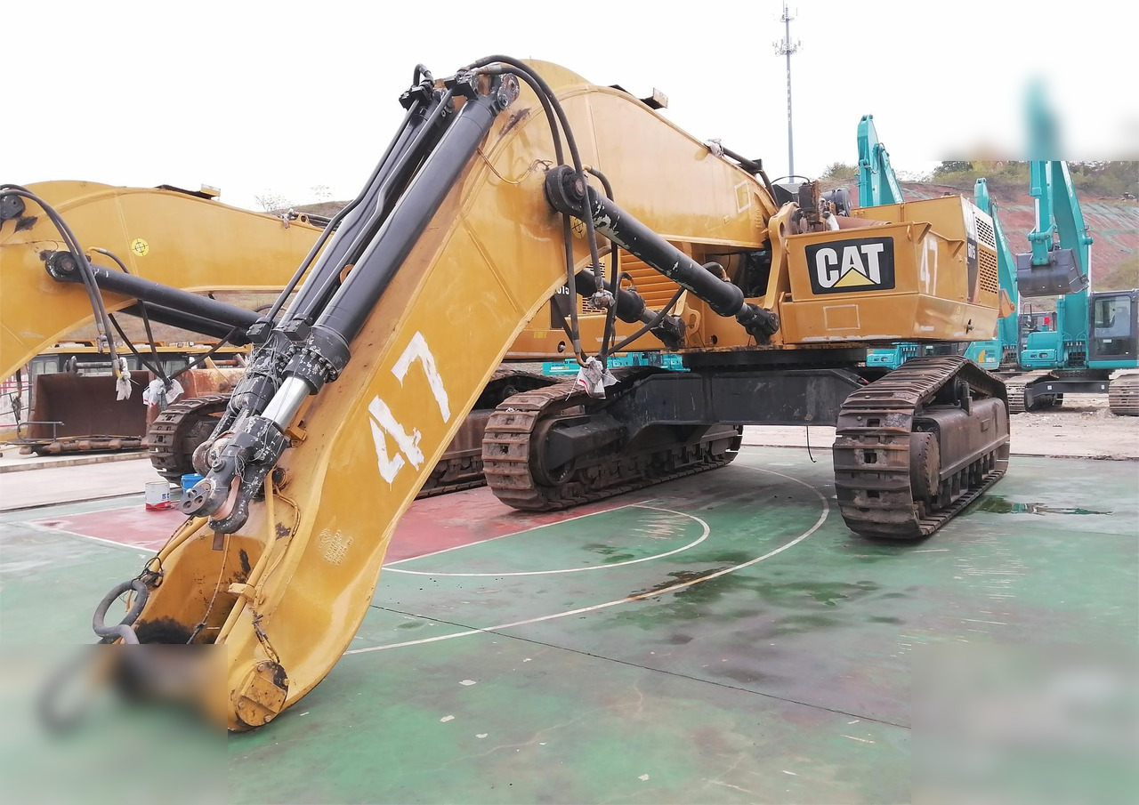 2013 CATERPILLAR 6015 - Pelle sur chenille: photos 4 2013 CATERPILLAR 6015 - Pelle sur chenille: photos 4