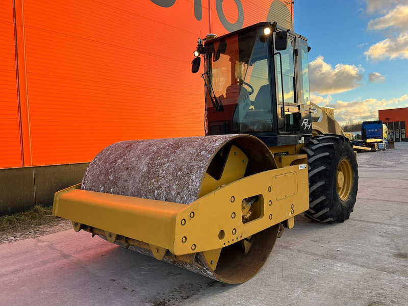 Caterpillar CS 56 3D Trimble DCM300G / AC - Compacteur: photos 2 Caterpillar CS 56 3D Trimble DCM300G / AC - Compacteur: photos 2