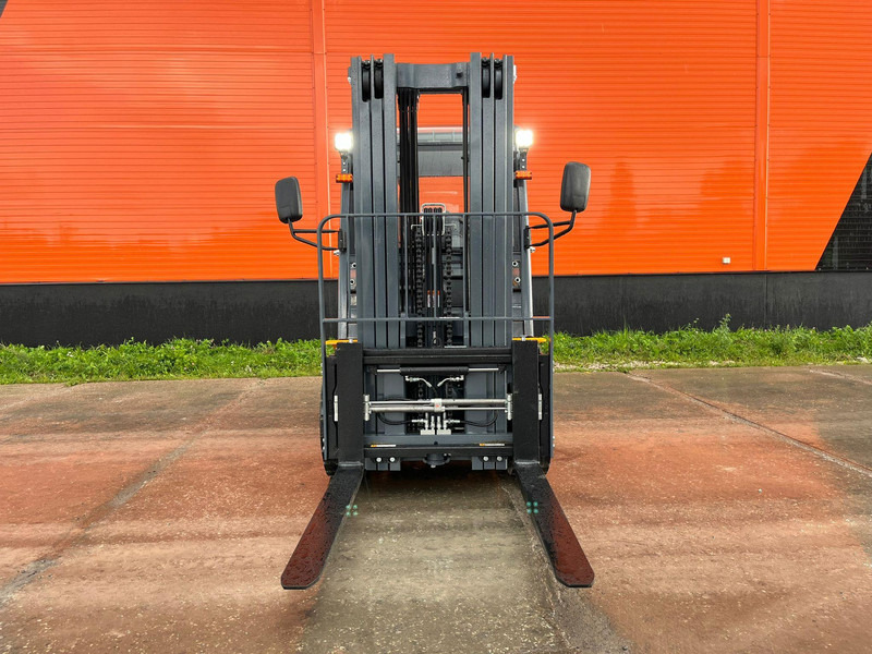 Jac CPCD 35 J NEW ! / RATED CAPACITY 3500 kg / LIFTING HEIGHT 4800 mm - Chariot élévateur diesel: photos 3 Jac CPCD 35 J NEW ! / RATED CAPACITY 3500 kg / LIFTING HEIGHT 4800 mm - Chariot élévateur diesel: photos 3