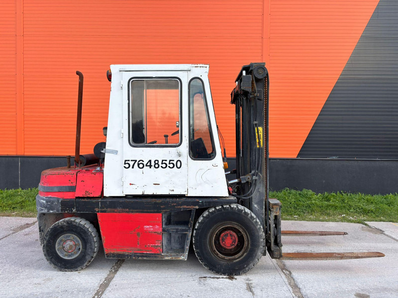 Kalmar DB 4-500 - Chariot élévateur diesel: photos 4 Kalmar DB 4-500 - Chariot élévateur diesel: photos 4