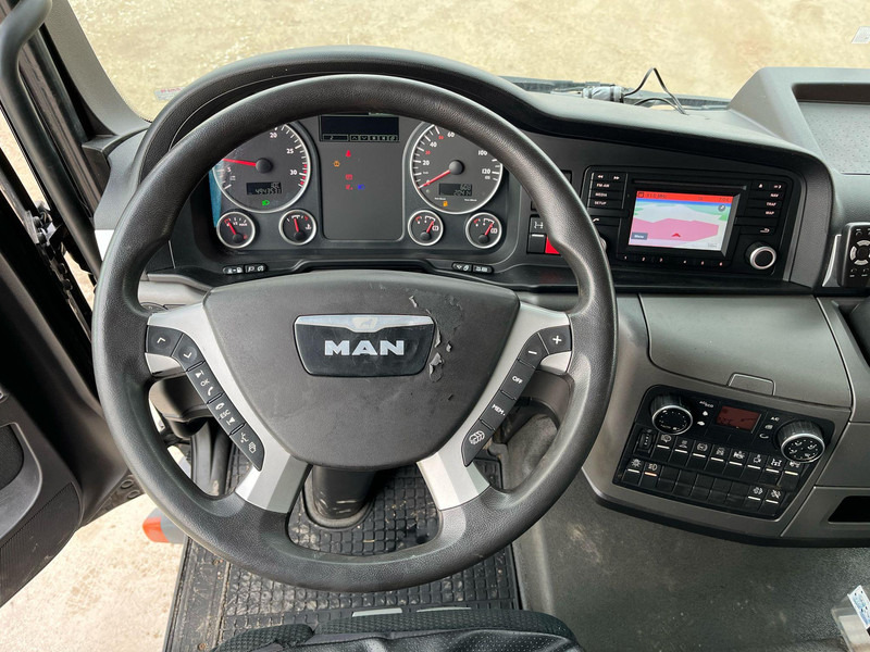 Camion plateau, Camion grue MAN TGL 8.180 4x2 CAB DAMAGE ! / Fassi F28 / PLATFORM L=4366 mm: photos 17 Camion plateau, Camion grue MAN TGL 8.180 4x2 CAB DAMAGE ! / Fassi F28 / PLATFORM L=4366 mm: photos 17