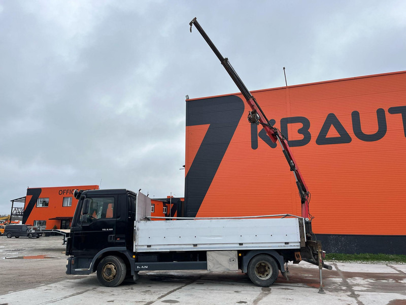 Camion plateau, Camion grue MAN TGL 8.180 4x2 CAB DAMAGE ! / Fassi F28 / PLATFORM L=4366 mm: photos 8 Camion plateau, Camion grue MAN TGL 8.180 4x2 CAB DAMAGE ! / Fassi F28 / PLATFORM L=4366 mm: photos 8