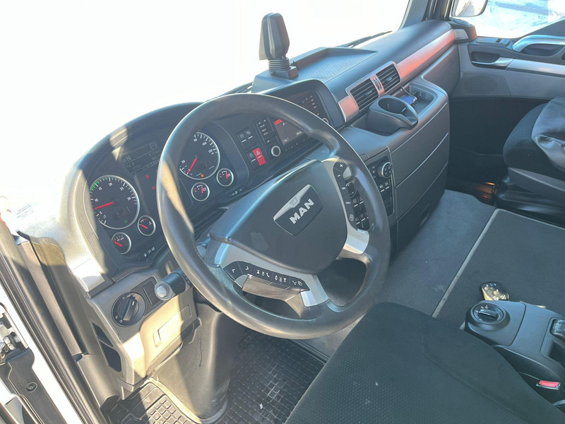 Camion plateau, Camion grue MAN TGL 8.220 4x2 HMF 340 K2 / PLATFORM L=4147 mm: photos 17