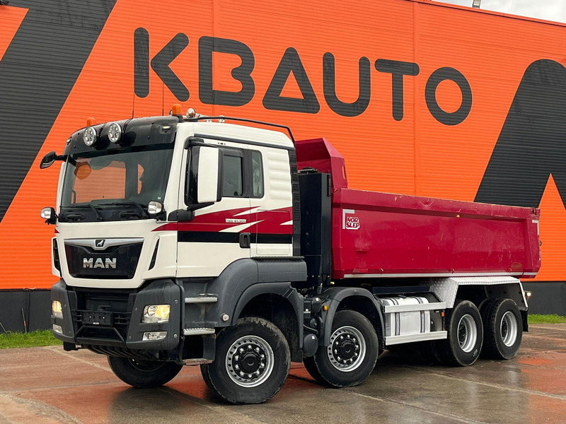 MAN TGS 41.500 8x8 RETARDER / BOX L=5880 mm - Camion benne: photos 1 MAN TGS 41.500 8x8 RETARDER / BOX L=5880 mm - Camion benne: photos 1