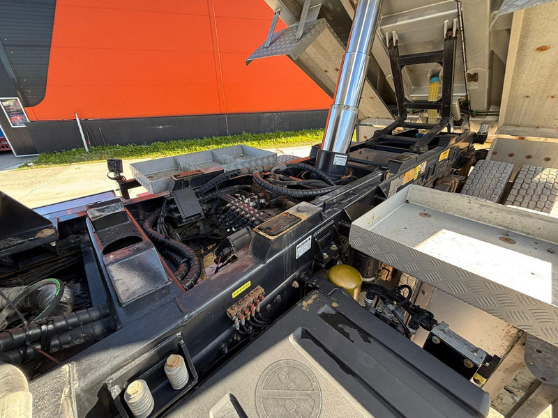 MAN TGX 26.640 6x4 FULL STEEL / INTARDER / BOX L=4667 mm en leasing occasion MAN TGX 26.640 6x4 FULL STEEL / INTARDER / BOX L=4667 mm: photos 14