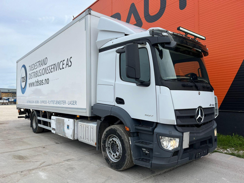 Mercedes-Benz Actros 1827 4x2 TK UT SPECTRUM / BOX L=8429 mm - Camion frigorifique: photos 3 Mercedes-Benz Actros 1827 4x2 TK UT SPECTRUM / BOX L=8429 mm - Camion frigorifique: photos 3