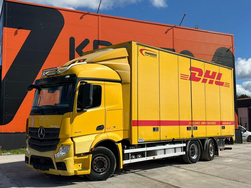 Mercedes-Benz Actros 2545 6x2*4 BOX L=7400mm - Camion fourgon: photos 1 Mercedes-Benz Actros 2545 6x2*4 BOX L=7400mm - Camion fourgon: photos 1