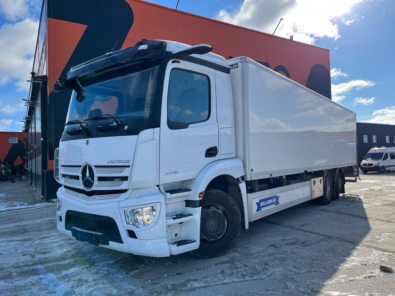 Mercedes-Benz Actros 2735 6x2*4 BOX L=8476 mm - Camion fourgon: photos 2 Mercedes-Benz Actros 2735 6x2*4 BOX L=8476 mm - Camion fourgon: photos 2