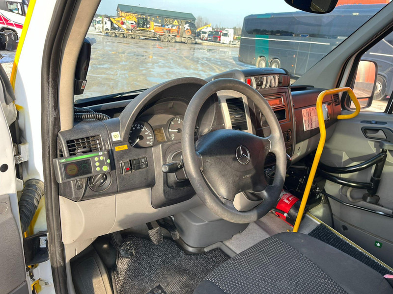 Mercedes-Benz Sprinter 515 CDI 19 SEATS / WHEELCHAIR RAMP en leasing occasion Mercedes-Benz Sprinter 515 CDI 19 SEATS / WHEELCHAIR RAMP: photos 10