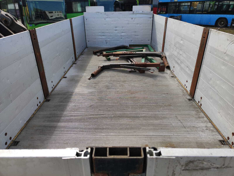 Cargo PLATFORM / PLATVORM 6700MM / FROM VOLVO FM TRUCK - Pièces de rechange pour Camion: photos 5 Cargo PLATFORM / PLATVORM 6700MM / FROM VOLVO FM TRUCK - Pièces de rechange pour Camion: photos 5