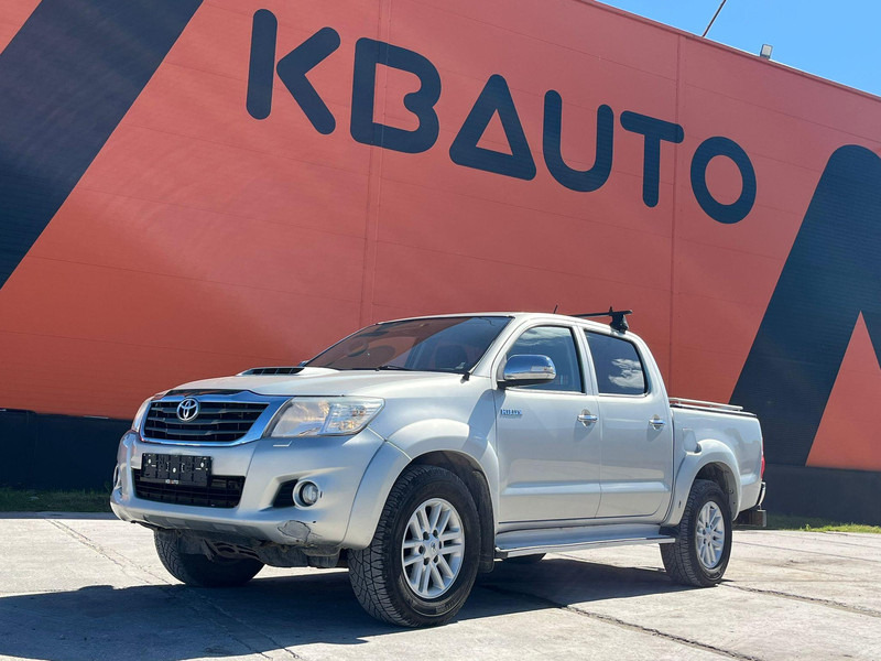 Toyota Hilux 4x4 - Voiture: photos 1 Toyota Hilux 4x4 - Voiture: photos 1