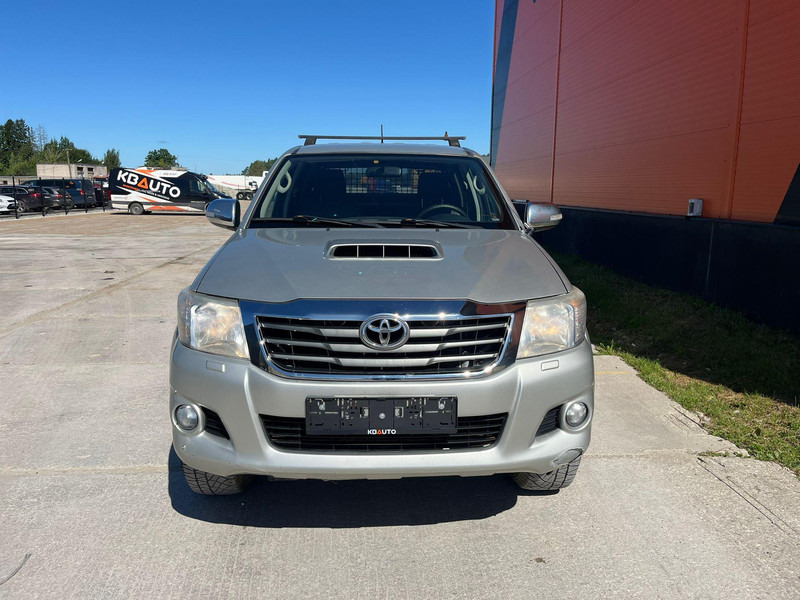 Toyota Hilux 4x4 - Voiture: photos 3 Toyota Hilux 4x4 - Voiture: photos 3