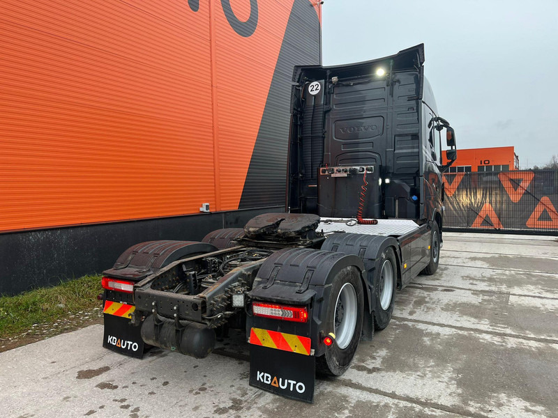 Volvo FH 16 750 6x4 GCW 70 ton / RETARDER / HYDRAULICS / TANDEM AXLE LIFT - Tracteur routier: photos 5 Volvo FH 16 750 6x4 GCW 70 ton / RETARDER / HYDRAULICS / TANDEM AXLE LIFT - Tracteur routier: photos 5