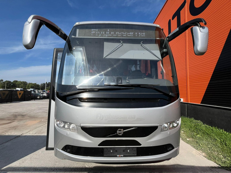 Volvo B8R 9700 H 6x2*4 61+1 SEATS / AC / AUXILIARY HEATER / WC - Autocar: photos 2 Volvo B8R 9700 H 6x2*4 61+1 SEATS / AC / AUXILIARY HEATER / WC - Autocar: photos 2