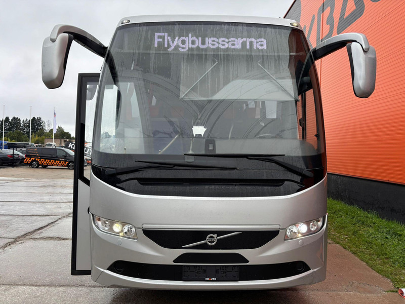 Volvo B8R 9700 H 6x2*4 61 +1 SEATS / AC / AUXILIARY HEATER / WC - Autocar: photos 2 Volvo B8R 9700 H 6x2*4 61 +1 SEATS / AC / AUXILIARY HEATER / WC - Autocar: photos 2
