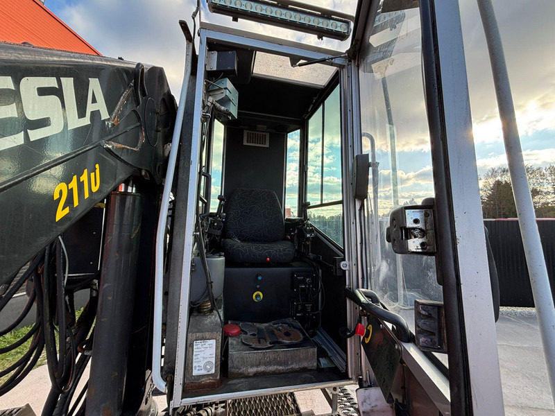 Volvo FH 16 650 6x4 Kesla 2110 / CHASSIS L=7223 mm en leasing occasion Volvo FH 16 650 6x4 Kesla 2110 / CHASSIS L=7223 mm: photos 15 Volvo FH 16 650 6x4 Kesla 2110 / CHASSIS L=7223 mm en leasing occasion Volvo FH 16 650 6x4 Kesla 2110 / CHASSIS L=7223 mm: photos 15