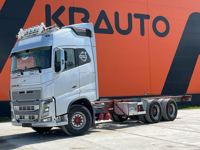 Volvo FH 16 750 6x4 9 TON FRONT AXLE / RETARDER / PTO / CHASSIS L=7856 mm - Châssis cabine: photos 1 Volvo FH 16 750 6x4 9 TON FRONT AXLE / RETARDER / PTO / CHASSIS L=7856 mm - Châssis cabine: photos 1