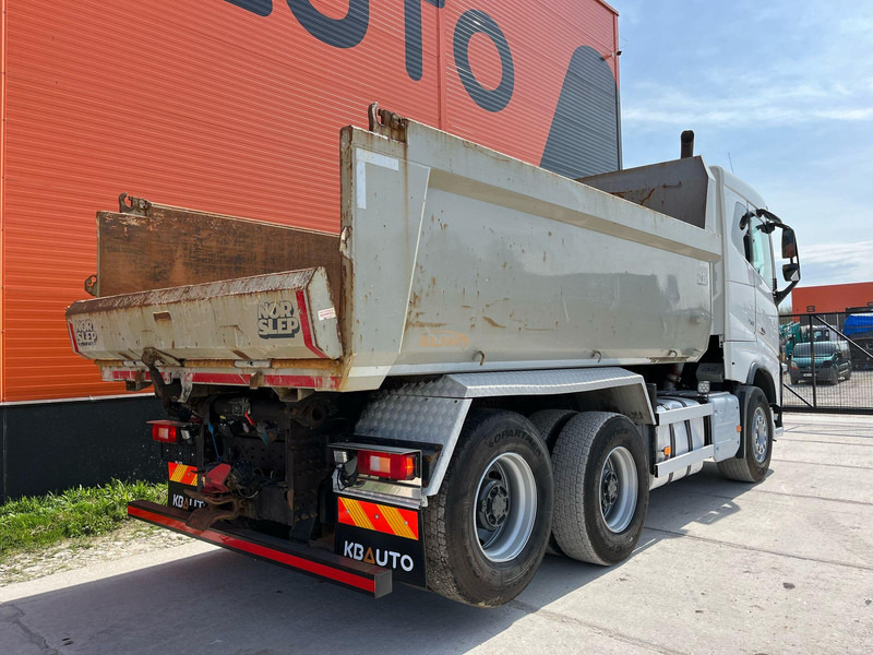 Volvo FH 16 750 6x4 RETARDER / TANDEM AXLE LIFT / BIG AXLES / BOX L=4701 mm - Camion benne: photos 5 Volvo FH 16 750 6x4 RETARDER / TANDEM AXLE LIFT / BIG AXLES / BOX L=4701 mm - Camion benne: photos 5