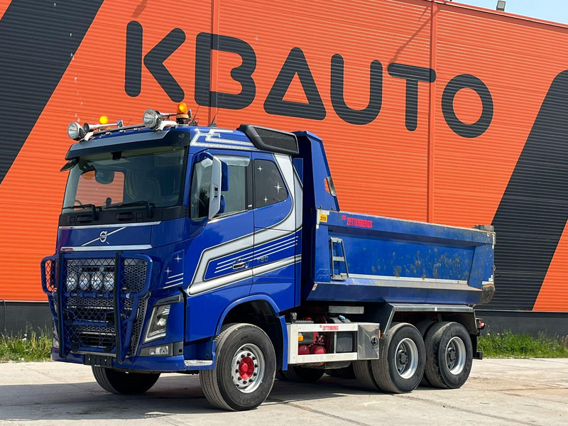Volvo FH 16 750 6x4 RETARDER / TANDEM AXLE LIFT / BIG AXLES / BOX L=4732 mm - Camion benne: photos 1 Volvo FH 16 750 6x4 RETARDER / TANDEM AXLE LIFT / BIG AXLES / BOX L=4732 mm - Camion benne: photos 1