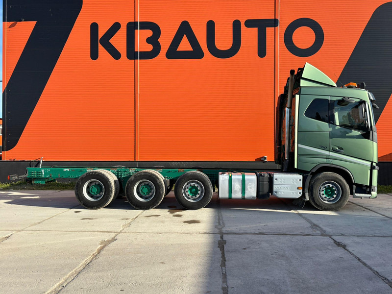 Volvo FH 16 750 8x4/4 PTO / CHASSIS L=7617 mm - Châssis cabine: photos 5 Volvo FH 16 750 8x4/4 PTO / CHASSIS L=7617 mm - Châssis cabine: photos 5