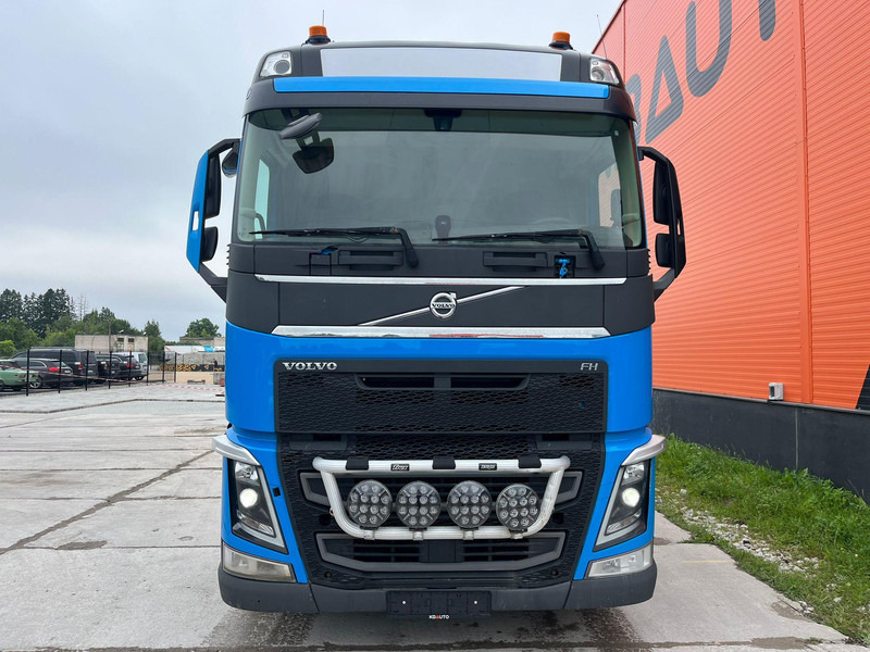 Volvo FH 540 6x4 FOR SALE AS CHASSIS / HYDRAULICS - Châssis cabine: photos 2 Volvo FH 540 6x4 FOR SALE AS CHASSIS / HYDRAULICS - Châssis cabine: photos 2