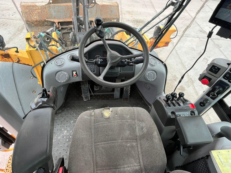 Chargeuse sur pneus Volvo L 90 F 4x4 CENTRAL LUBRICATION / AC: photos 20