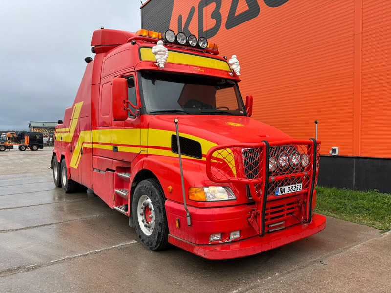Volvo NH 12 460 6x4 Vulcan V-70 / 2x SEPSON 20 / 30 ton WINCH - Remorqueuse: photos 3 Volvo NH 12 460 6x4 Vulcan V-70 / 2x SEPSON 20 / 30 ton WINCH - Remorqueuse: photos 3