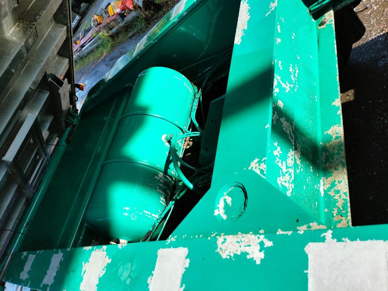 Semi-remorque benne Benalu C 34: photos 23 Semi-remorque benne Benalu C 34: photos 23