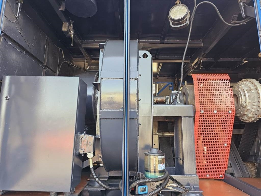 Pelle Iveco Saugbagger vacuum cleaner excavator sucking loos: photos 11 Pelle Iveco Saugbagger vacuum cleaner excavator sucking loos: photos 11