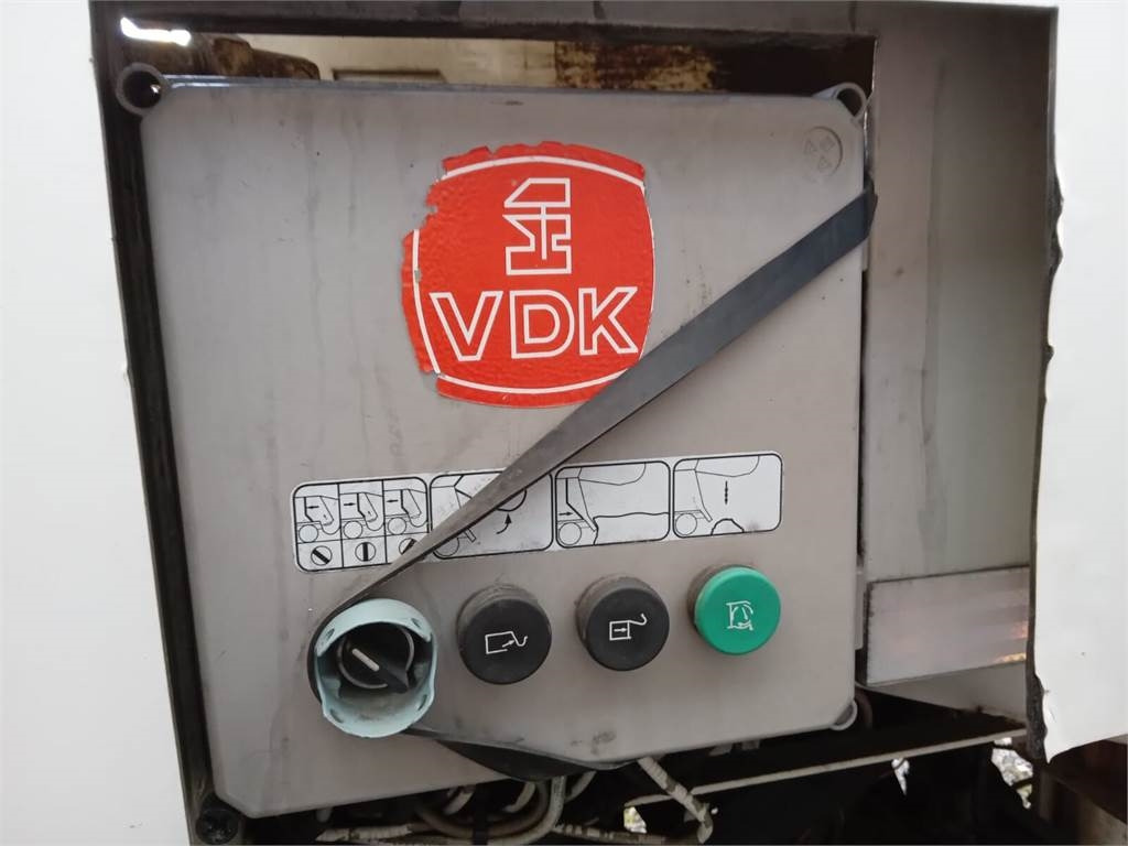 Benne à ordures ménagères MAN Superstructure garbage truck MOL VDK PUSHER 20m3: photos 12