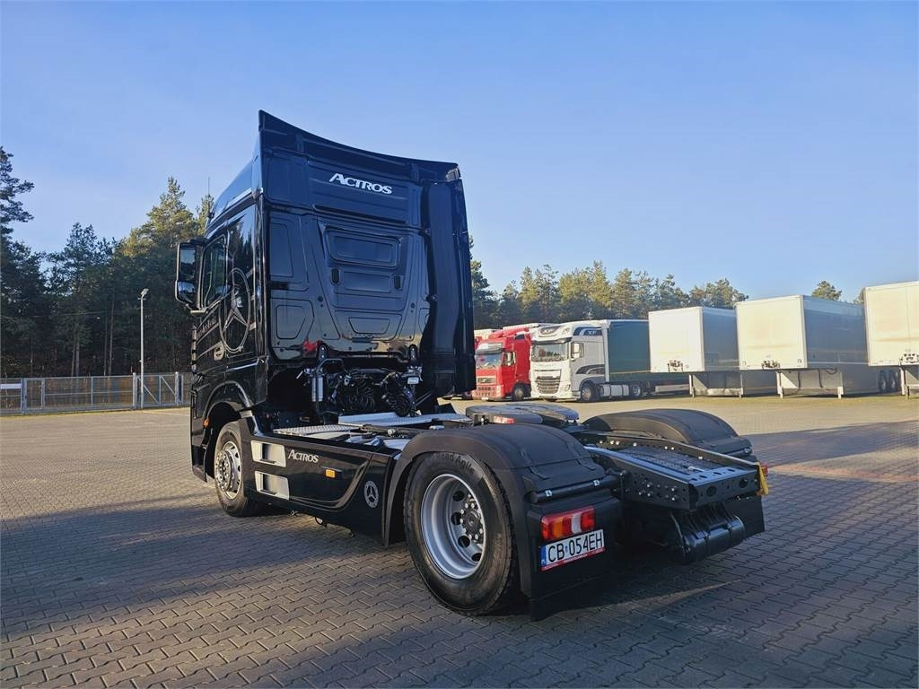 Mercedes-Benz ACTROS 1843 - Tracteur routier: photos 3 Mercedes-Benz ACTROS 1843 - Tracteur routier: photos 3
