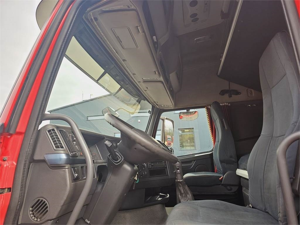 Tracteur routier Volvo FH13 XXL EURO 5 2011 + KRONE MEGA RAISE: photos 20