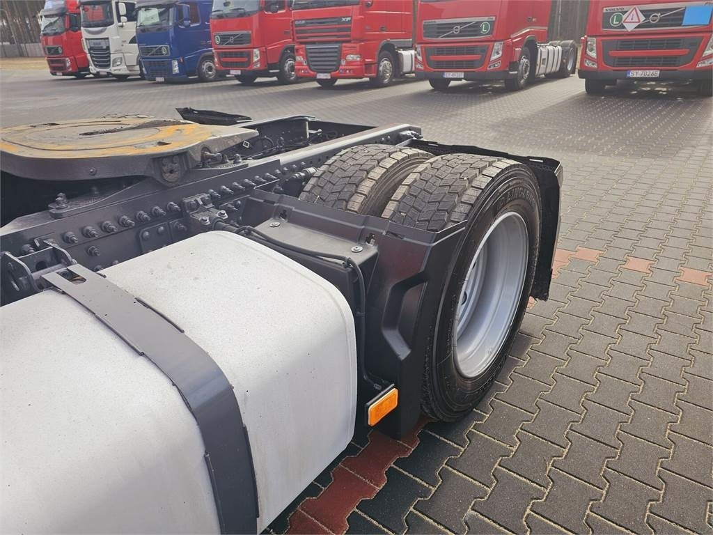 Tracteur routier Volvo FH13 XXL EURO 5 2011 + KRONE MEGA RAISE: photos 14