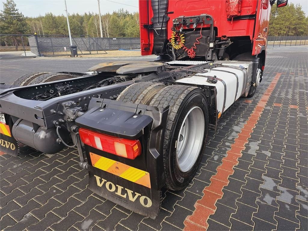 Tracteur routier Volvo FH13 XXL EURO 5 2011 + KRONE MEGA RAISE: photos 17
