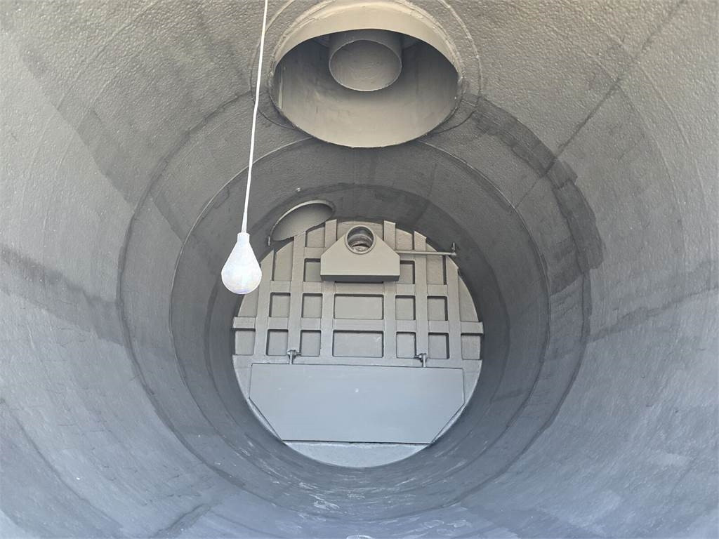 Camion hydrocureur Volvo Disab Centurion vacuum suction loader: photos 22 Camion hydrocureur Volvo Disab Centurion vacuum suction loader: photos 22