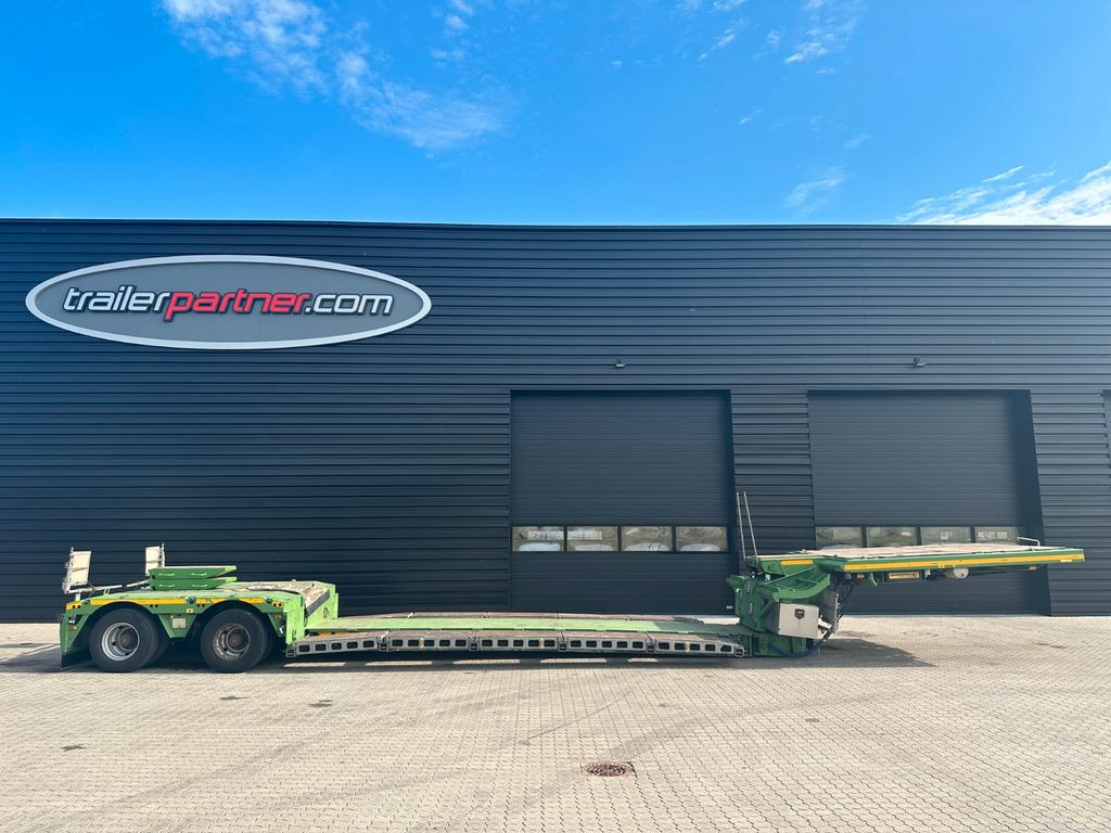 Faymonville 2 achs tiefbett / ausziehbar / Baggerbett Faymonville 2 achs tiefbett / ausziehbar / Baggerbett - Semi-remorque surbaissé: photos 1 Faymonville 2 achs tiefbett / ausziehbar / Baggerbett Faymonville 2 achs tiefbett / ausziehbar / Baggerbett - Semi-remorque surbaissé: photos 1