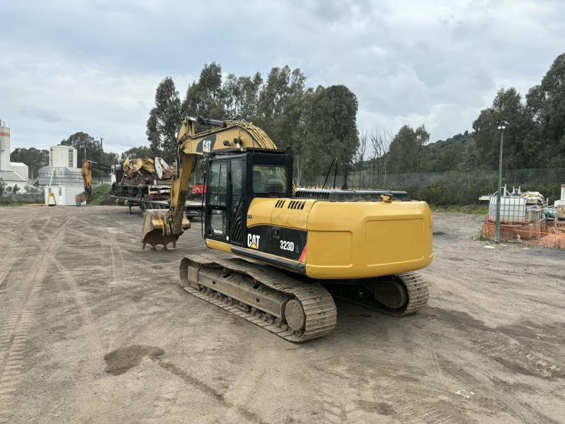 Caterpillar 323D - Pelle sur chenille: photos 2 Caterpillar 323D - Pelle sur chenille: photos 2