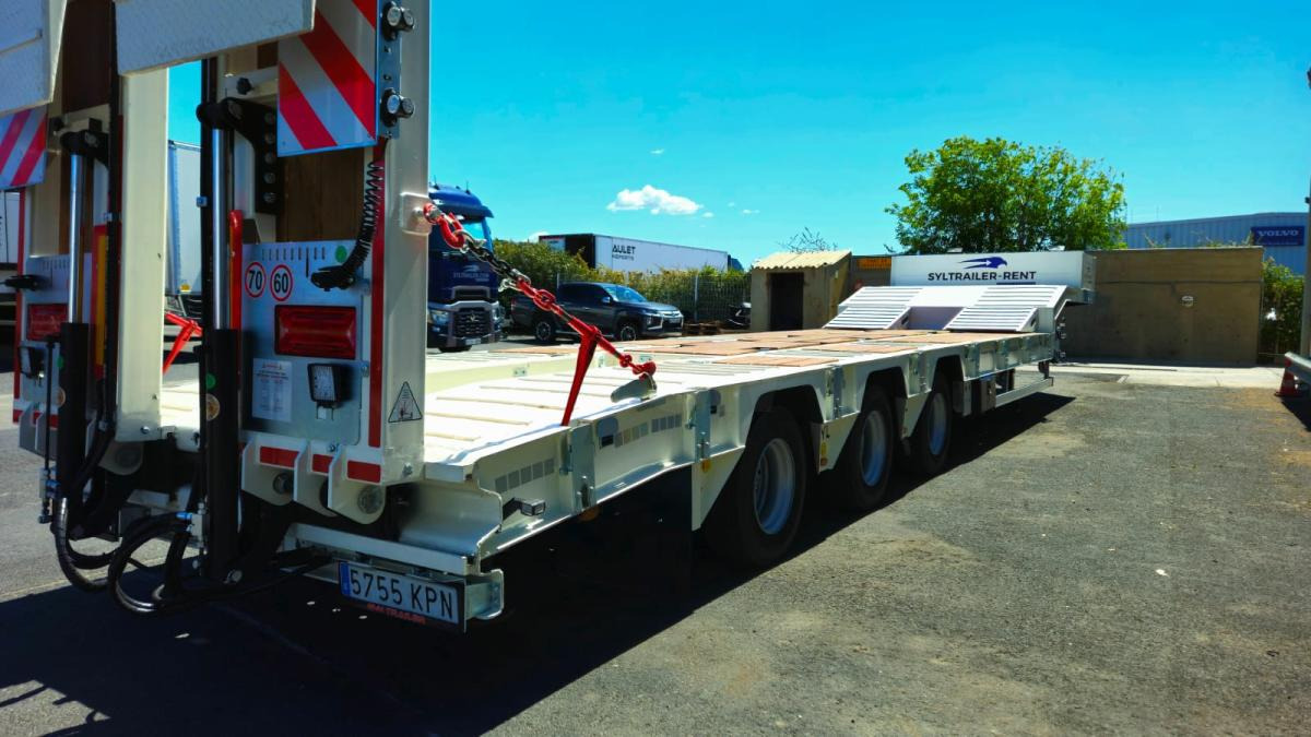 GVN GVN329 (Location / Rent) - Semi-remorque surbaissé: photos 5 GVN GVN329 (Location / Rent) - Semi-remorque surbaissé: photos 5