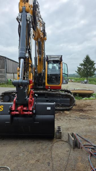Liebherr R 926 COMPACT - Pelle sur chenille: photos 5 Liebherr R 926 COMPACT - Pelle sur chenille: photos 5