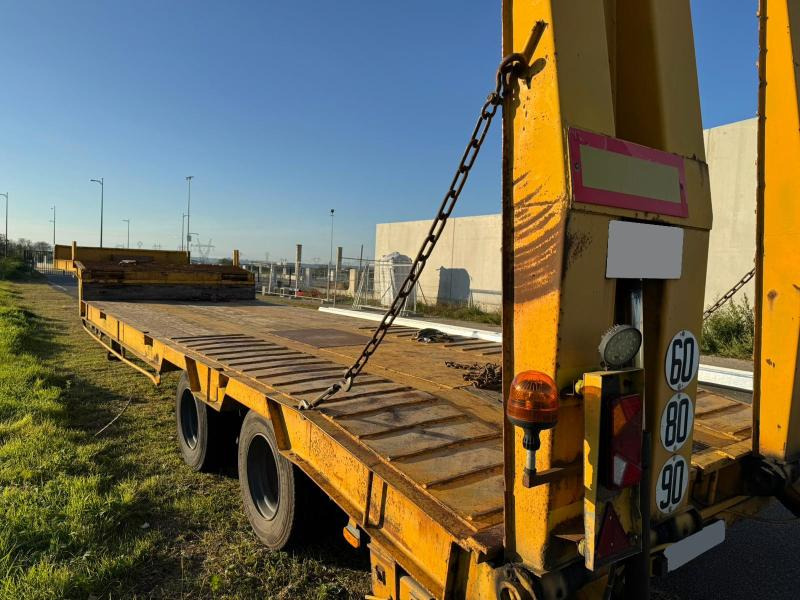 Louault SR2CA - Semi-remorque surbaissé: photos 2 Louault SR2CA - Semi-remorque surbaissé: photos 2