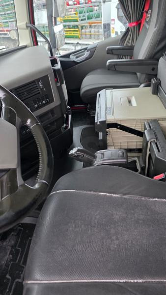 Tracteur routier Volvo FH 500: photos 17