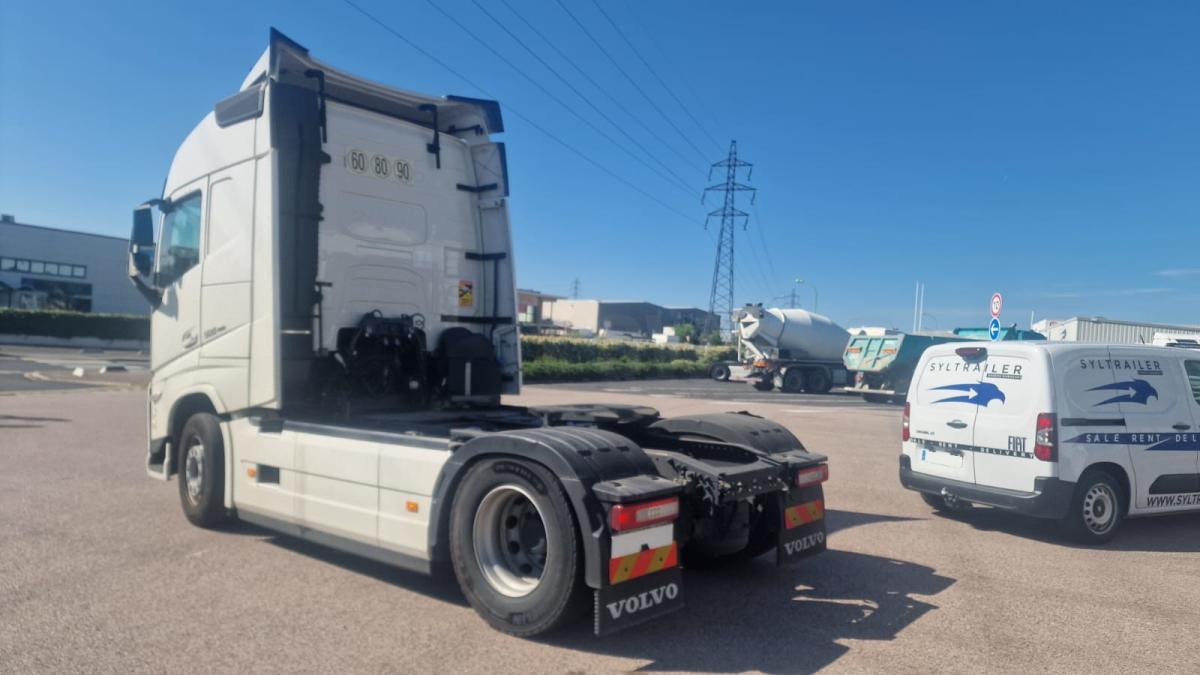 Volvo FH 500 Globetrotter - Tracteur routier: photos 1 Volvo FH 500 Globetrotter - Tracteur routier: photos 1
