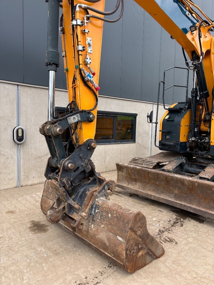 Pelle sur chenille Hyundai HX145LCR - HX145 - HX140: photos 14
