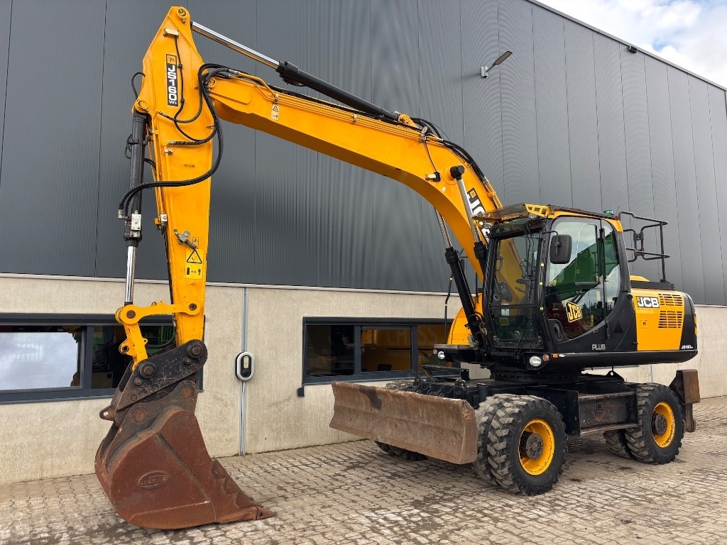 JCB JS 160 W - JS 175 W - JS 145 W - Pelle sur pneus: photos 1 JCB JS 160 W - JS 175 W - JS 145 W - Pelle sur pneus: photos 1