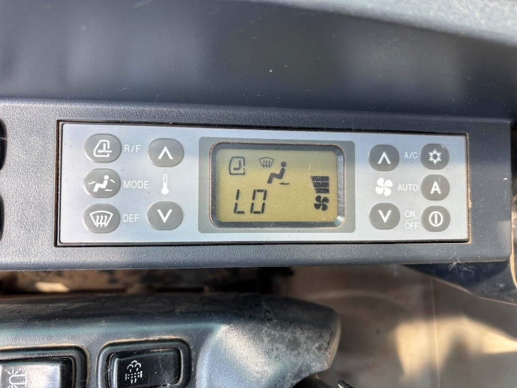 Pelle sur chenille Kobelco SK 210 LC-9 - SK210 - SK 210: photos 17