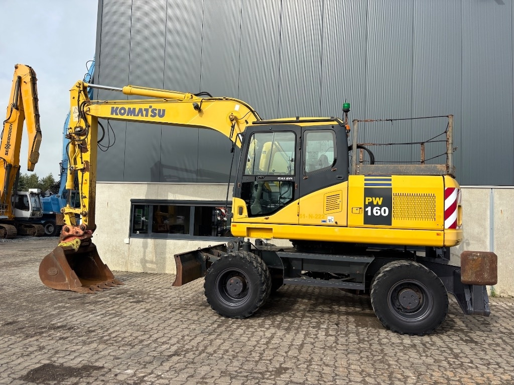 Komatsu PW 160-7 - PW160 - PW 160 - PW 180 - PW 140 - Pelle sur pneus: photos 3 Komatsu PW 160-7 - PW160 - PW 160 - PW 180 - PW 140 - Pelle sur pneus: photos 3